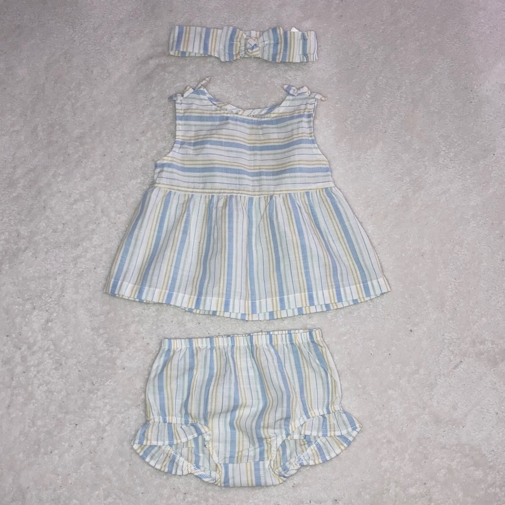 #112. 🆕 NWOT - Carter’s Just One You - Striped Baby Outfit Set with Headband